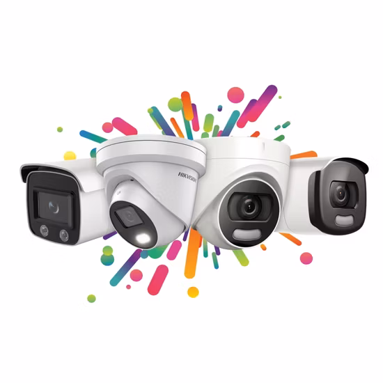 Hikvision ColorVu nagy felbontású IP kamera, amely még teljes sötétségben is színes képet biztosít, a TEMA szakszerű telepítésében.